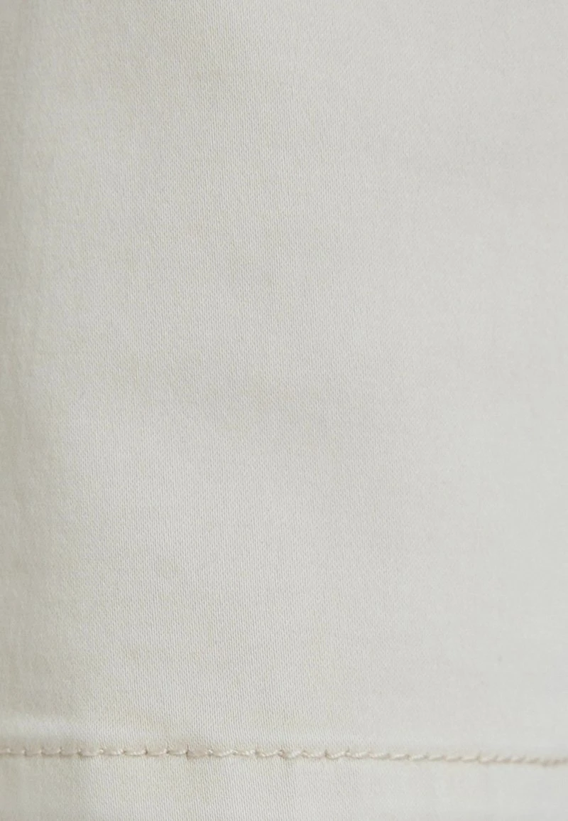 BERSHKA Shorts - Sand 7 BERSHKA Shorts - Sand – Bild 5