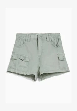 BERSHKA MULTI - Shorts - Green -Bershka Verkaufsgeschäft c48f7d820b874bfca969bd600818cba4