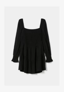 BERSHKA TEXTURED VOLUMINOUS - LONG SLEEVE - Freizeitkleid - Black 12 BERSHKA TEXTURED VOLUMINOUS - LONG SLEEVE - Freizeitkleid - Black -Bershka Verkaufsgeschäft c4e1b3dbf8d84d1abf6bd2af58af9f0d