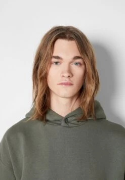 BERSHKA BOXY 07643127 - Kapuzenpullover - Khaki 11 BERSHKA BOXY 07643127 - Kapuzenpullover - Khaki -Bershka Verkaufsgeschäft c5b551202c6f41b98cfc121c2abaf128