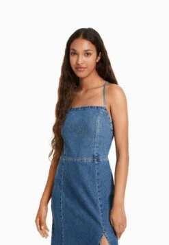 BERSHKA LONG OPEN BACK - Maxikleid - Light Blue Denim -Bershka Verkaufsgeschäft c7cad22168d54b5c87cda6ca3df39840