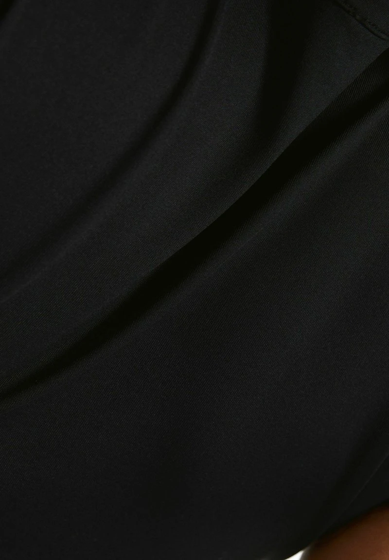 BERSHKA SHORT SLEEVE WITH DETAIL - T-Shirt Print - Black 7 BERSHKA SHORT SLEEVE WITH DETAIL - T-Shirt Print - Black – Bild 5