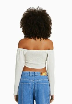 BERSHKA LONG SLEEVE TEXTURED OFF-THE-SHOULDER - Bluse - Beige -Bershka Verkaufsgeschäft c80f71595609445792510728e0499f6f