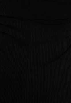 BERSHKA LONG - Maxikleid - Black -Bershka Verkaufsgeschäft c901b7435d6c403eb1a1fd752dbf6a77