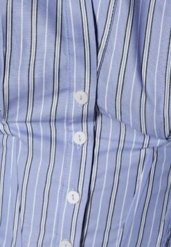 BERSHKA LONG SLEEVE - Hemdbluse - Blue -Bershka Verkaufsgeschäft d07429d5fb15411bbce5280e6a2492b2