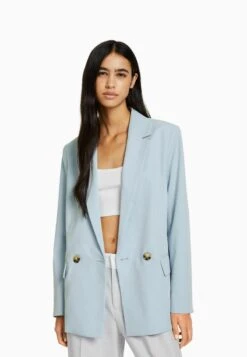 BERSHKA REGULAR­FIT TAILORED - FEMININE-CUT DOUBLE-BREASTED - Kurzmantel - Light Blue -Bershka Verkaufsgeschäft d114bb51b80543aea0ba0e7ce1999f55