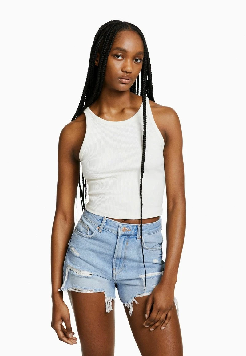 BERSHKA RIPPED WITH POCKETS - Jeans Shorts - Light Blue Denim 3 BERSHKA RIPPED WITH POCKETS - Jeans Shorts - Light Blue Denim