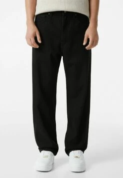 BERSHKA Jeans Straight Leg - Black