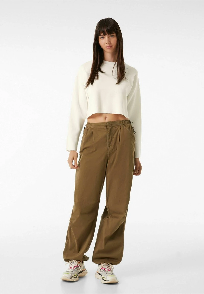 BERSHKA ROUND NECK - Strickpullover - White 4 BERSHKA ROUND NECK - Strickpullover - White – Bild 2