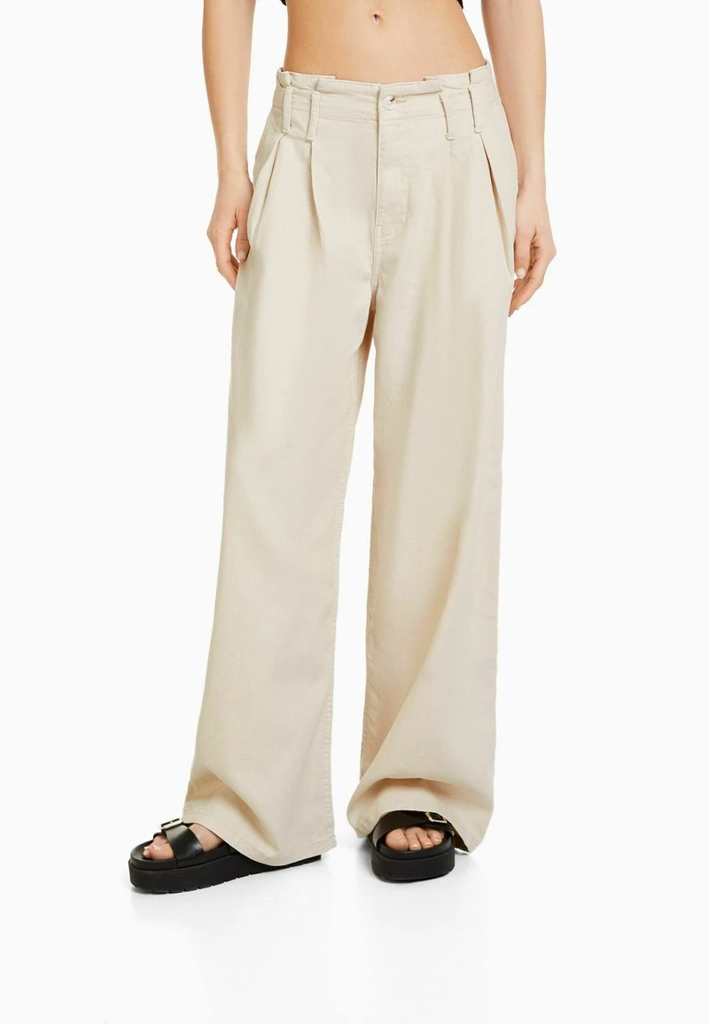 BERSHKA WIDE PLEATED - Flared Jeans - Beige 3 BERSHKA WIDE PLEATED - Flared Jeans - Beige