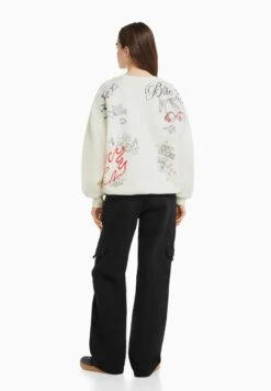 BERSHKA ROUND NECK PRINTED - Sweatshirt - Beige 10 BERSHKA ROUND NECK PRINTED - Sweatshirt - Beige -Bershka Verkaufsgeschäft d80921cd7cca4eb3b662cb6b05d26121