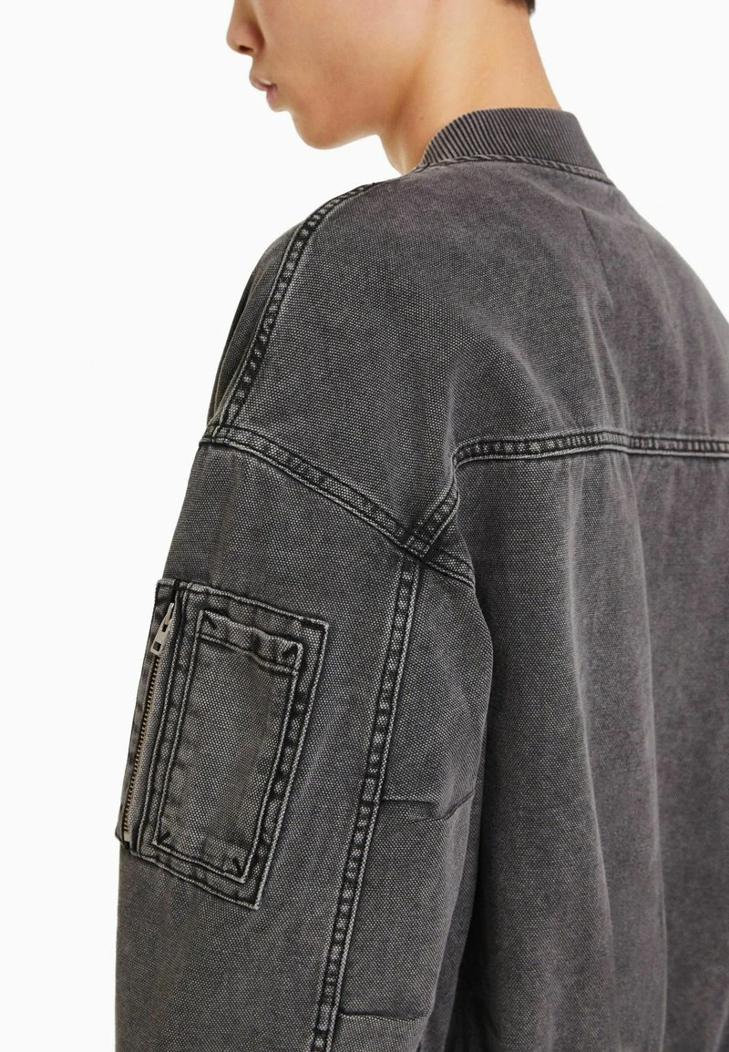 BERSHKA Jeansjacke - Dark Grey 6 BERSHKA Jeansjacke - Dark Grey – Bild 4