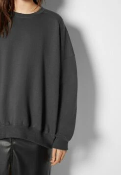 BERSHKA OVERSIZE ROUND NECK - Sweatshirt - Grey -Bershka Verkaufsgeschäft da21cbf6e2fe464d8e2620a5eadd7abe