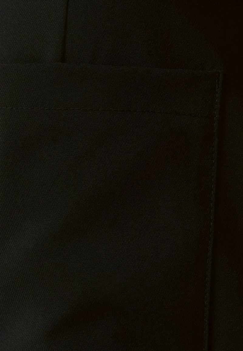 BERSHKA TAILORED WIDE-FIT - Stoffhose - Black 8 BERSHKA TAILORED WIDE-FIT - Stoffhose - Black – Bild 6