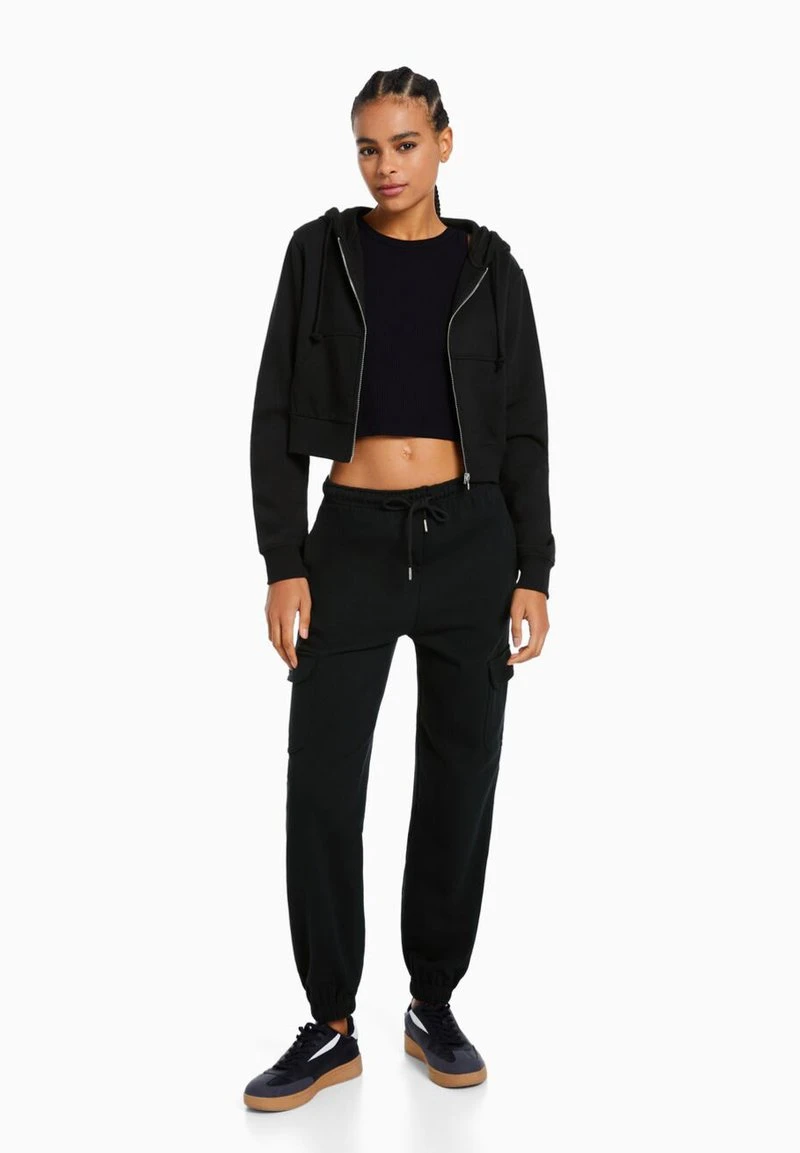 BERSHKA WITH POCKETS PLUSH - Jogginghose - Grey 4 BERSHKA WITH POCKETS PLUSH - Jogginghose - Grey – Bild 2