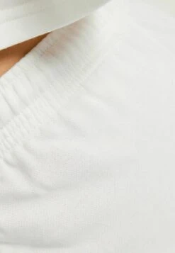 BERSHKA WITH TRIMS - Jogginghose - Beige 12 BERSHKA WITH TRIMS - Jogginghose - Beige -Bershka Verkaufsgeschäft e58d339f3479494d93998d72efc96b4b