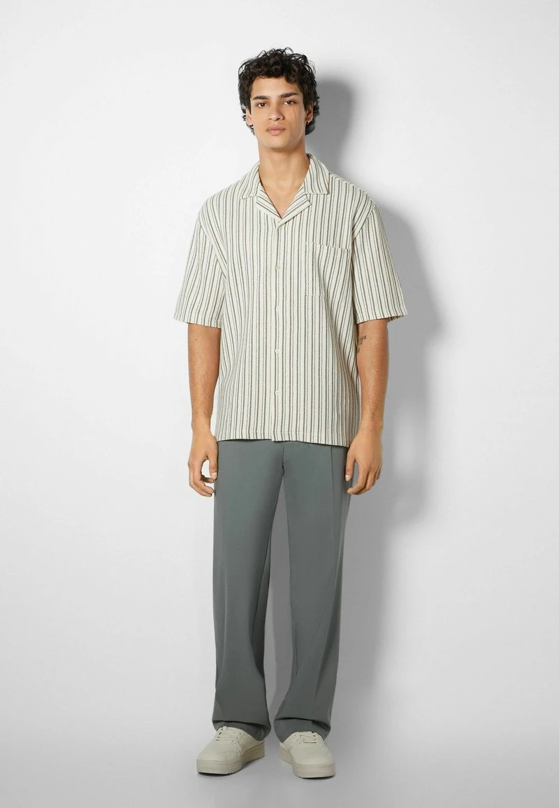 BERSHKA STRIPED RUSTIC SHORT SLEEVE - Hemd - Beige 4 BERSHKA STRIPED RUSTIC SHORT SLEEVE - Hemd - Beige – Bild 2