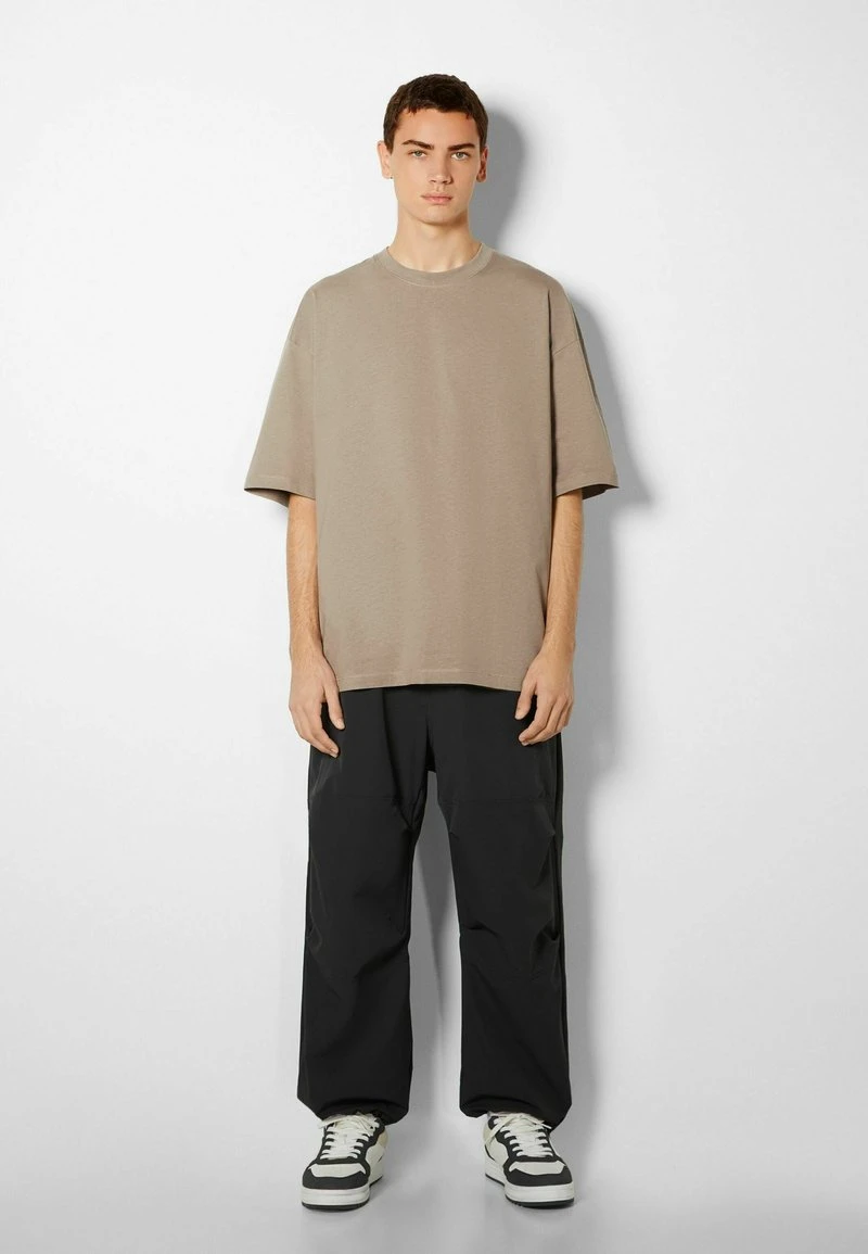 BERSHKA OVERSIZED SHORT SLEEVE - T-Shirt Basic - Grey 4 BERSHKA OVERSIZED SHORT SLEEVE - T-Shirt Basic - Grey – Bild 2