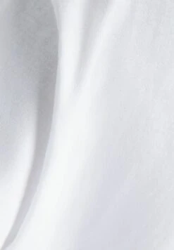 BERSHKA 2-PACK SHORT SLEEVE - T-Shirt Basic - White 13 BERSHKA 2-PACK SHORT SLEEVE - T-Shirt Basic - White -Bershka Verkaufsgeschäft e6e5a8c2946a4ec6ae7ba61cfc85d03e