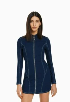 BERSHKA LONG FITTED WITH CONTRAST - Jeanskleid - Royal Blue