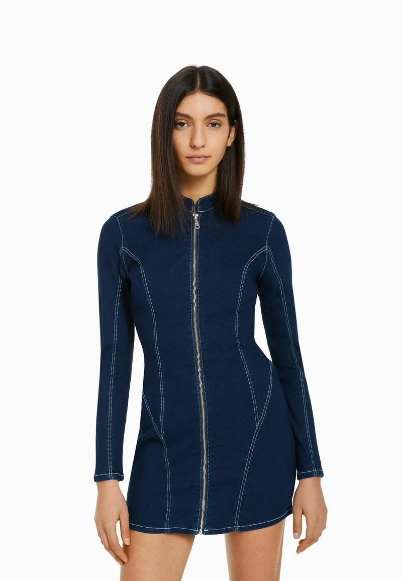 BERSHKA LONG FITTED WITH CONTRAST - Jeanskleid - Royal Blue 3 BERSHKA LONG FITTED WITH CONTRAST - Jeanskleid - Royal Blue