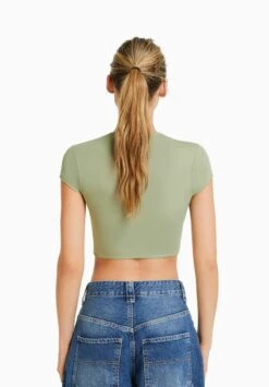 BERSHKA SHORT SLEEVE WITH DETAIL - T-Shirt Print - Khaki -Bershka Verkaufsgeschäft e9f312dc47fc47cf9e367c698a4af760