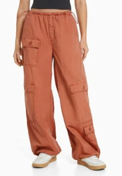 BERSHKA PARACHUTE - Cargohose - Pink