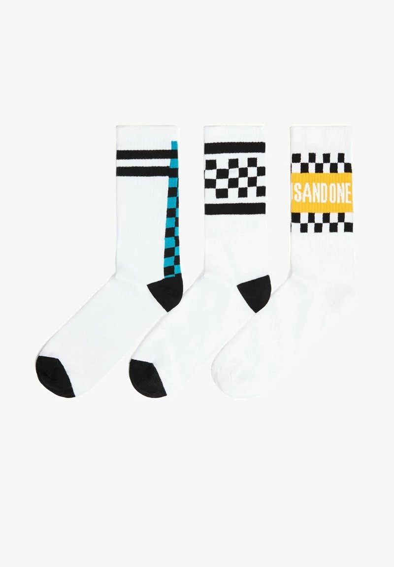 BERSHKA CHECKERBOARD PRINT PACK - Socken - Off White 3 BERSHKA CHECKERBOARD PRINT PACK - Socken - Off White