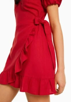 BERSHKA SHORT SLEEVES WITH RUFFLES - Freizeitkleid - Red 11 BERSHKA SHORT SLEEVES WITH RUFFLES - Freizeitkleid - Red -Bershka Verkaufsgeschäft ebe23f69c39b4e42b4c5683f720cb682