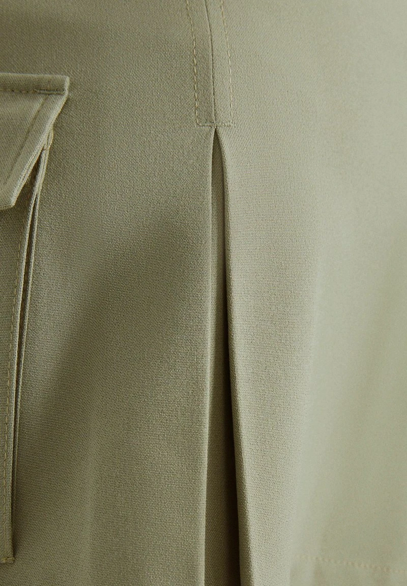 BERSHKA TAILORED WITH POCKETS - Minirock - Khaki 8 BERSHKA TAILORED WITH POCKETS - Minirock - Khaki – Bild 6