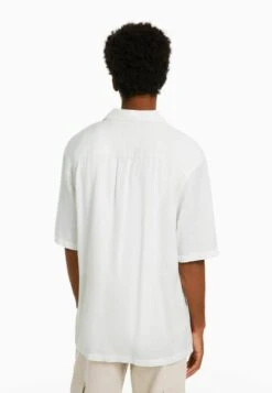 BERSHKA RUSTIC SHORT SLEEVE - Hemd - Off White 10 BERSHKA RUSTIC SHORT SLEEVE - Hemd - Off White -Bershka Verkaufsgeschäft ec2269e70226417587243f1ebb3a768a