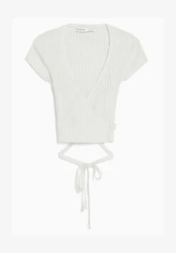 BERSHKA SHORT SLEEVE CROSSOVER WITH BOW - Strickjacke - Beige 13 BERSHKA SHORT SLEEVE CROSSOVER WITH BOW - Strickjacke - Beige -Bershka Verkaufsgeschäft ecad88c5f7fc44a39e0548b5cf8f9c2c