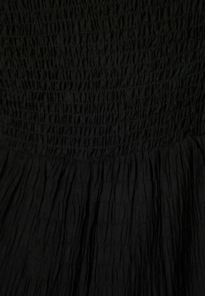 BERSHKA TEXTURED VOLUMINOUS - LONG SLEEVE - Freizeitkleid - Black 8 BERSHKA TEXTURED VOLUMINOUS - LONG SLEEVE - Freizeitkleid - Black – Bild 6