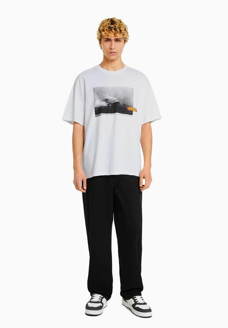 BERSHKA RACING - T-Shirt Print - Off White 4 BERSHKA RACING - T-Shirt Print - Off White – Bild 2