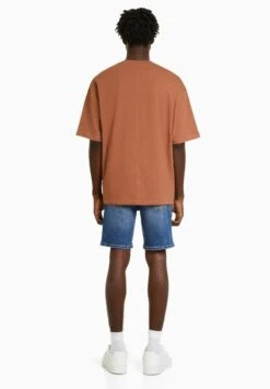 BERSHKA RIPPED - BERMUDA - Jeans Shorts - Dark Blue 10 BERSHKA RIPPED - BERMUDA - Jeans Shorts - Dark Blue -Bershka Verkaufsgeschäft f095236243bd4f43baa8de14d4e3fd4c