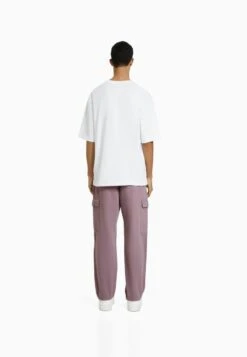 BERSHKA Jeans Relaxed Fit - Mauve 10 BERSHKA Jeans Relaxed Fit - Mauve -Bershka Verkaufsgeschäft f174f36bc9ca46159e92ae37d24a8b17