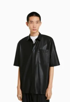 BERSHKA SHORT SLEEVE - Leichte Jacke - Black