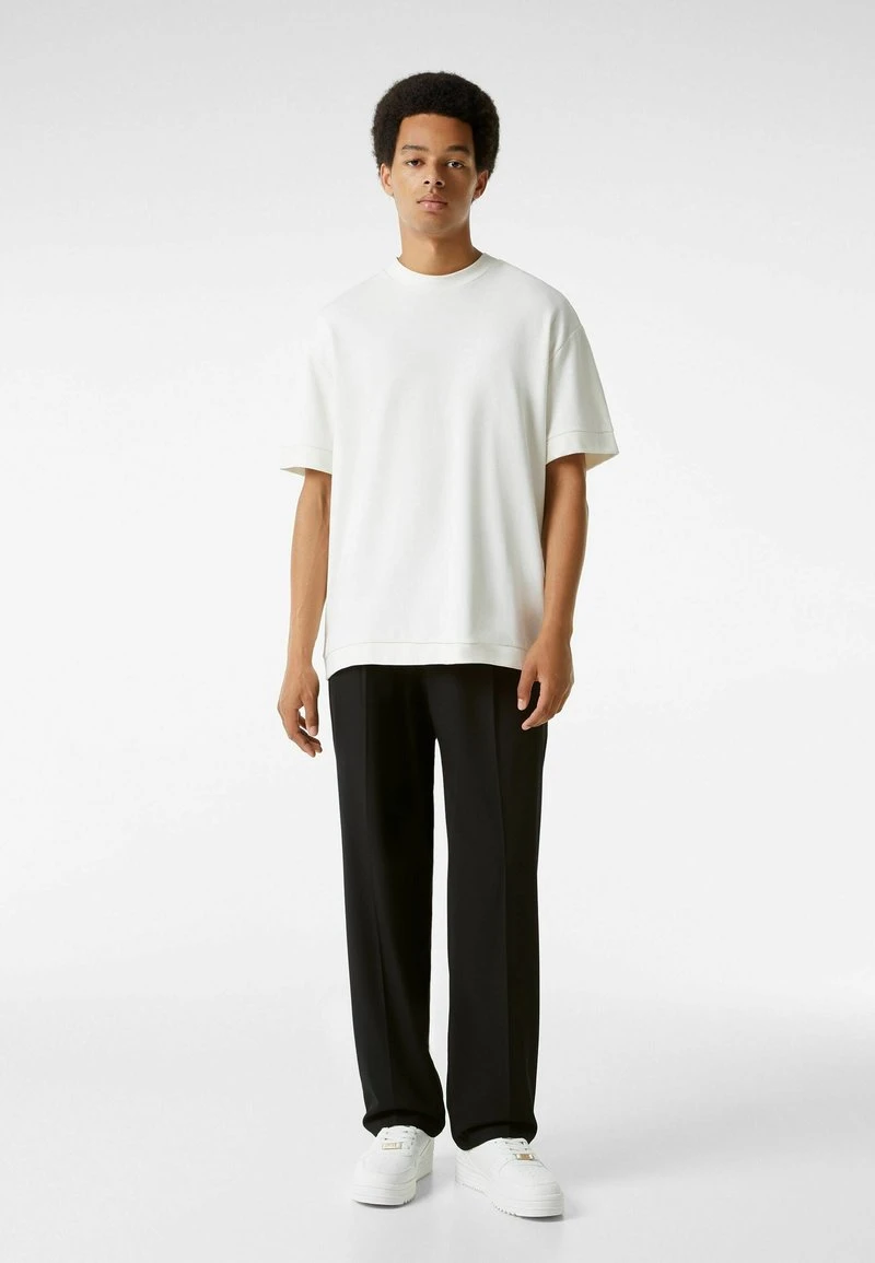 BERSHKA TAILORED WIDE-FIT - Stoffhose - Black 4 BERSHKA TAILORED WIDE-FIT - Stoffhose - Black – Bild 2