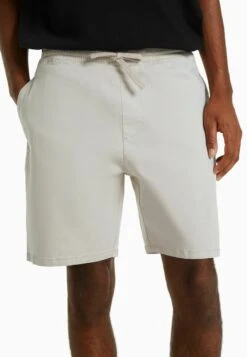 BERSHKA Shorts - Sand 10 BERSHKA Shorts - Sand -Bershka Verkaufsgeschäft f55f6752e3ee47fba88c98fc3ab0abd5