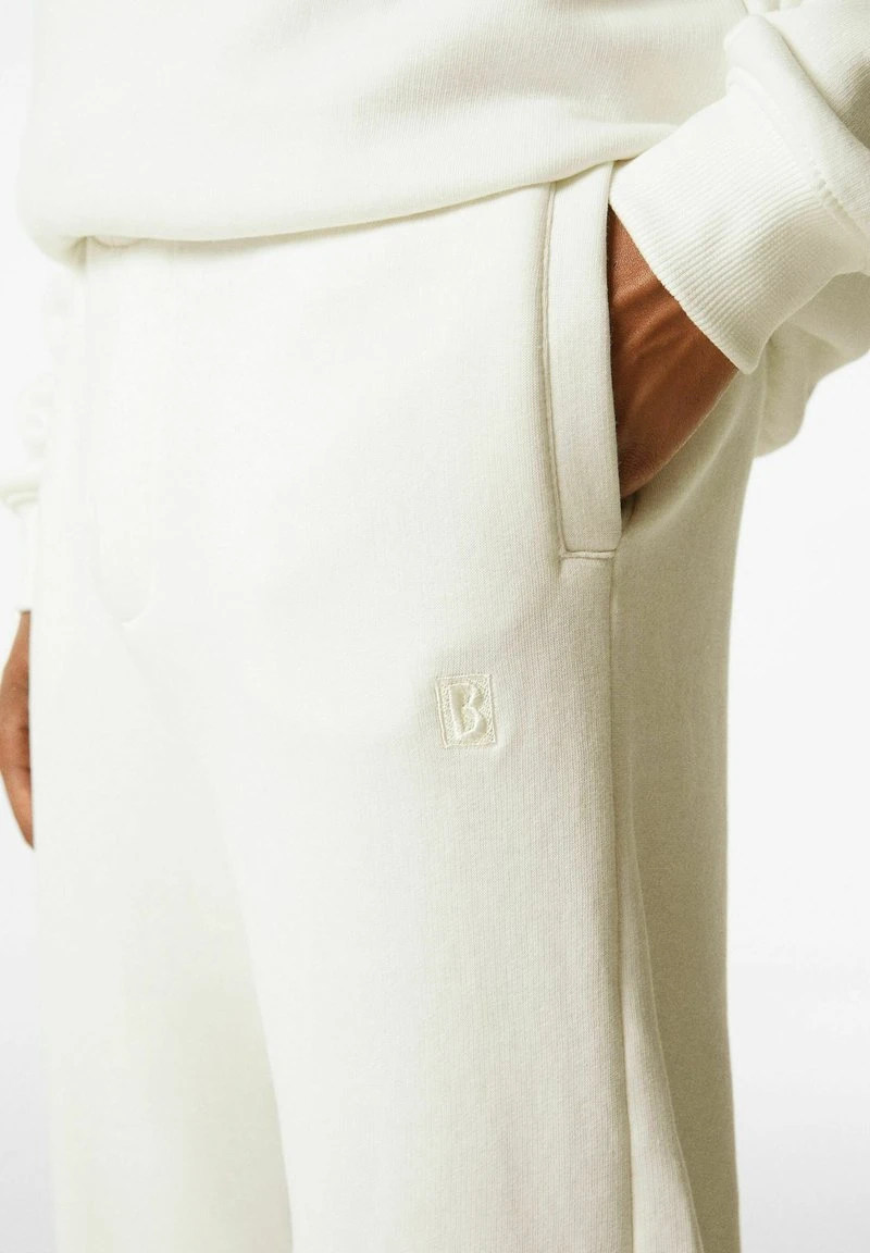 BERSHKA STANDARD WIDE LEG - Jogginghose - Off-white 5 BERSHKA STANDARD WIDE LEG - Jogginghose - Off-white – Bild 3