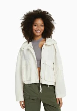 BERSHKA WITH POCKETS - HOODED - Leichte Jacke - White