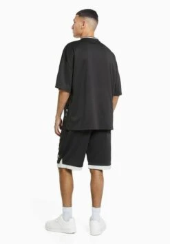 BERSHKA LOOSE FIT WITH SHORT SLEEVE - T-Shirt Print - Grey 10 BERSHKA LOOSE FIT WITH SHORT SLEEVE - T-Shirt Print - Grey -Bershka Verkaufsgeschäft f71fba3702e9459785d91f3ff411f4a9