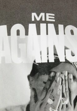 BERSHKA TUPAC - T-Shirt Print - Dark Grey 13 BERSHKA TUPAC - T-Shirt Print - Dark Grey -Bershka Verkaufsgeschäft f7ae710490c64ed8979fcb1f708a85a2