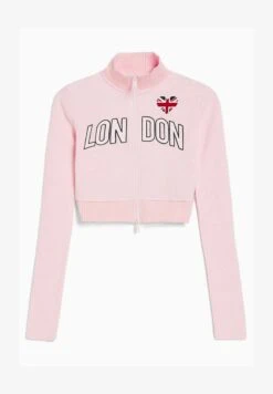 BERSHKA WITH EMBROIDERY - Strickjacke - Light Pink -Bershka Verkaufsgeschäft f7f344131cf04bd4b6910e096ed1ef9a