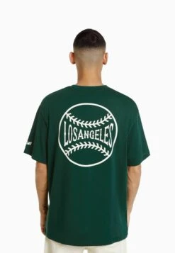 BERSHKA T-Shirt Print - Dark Green -Bershka Verkaufsgeschäft f8d7a5bfd8bf4222aa2d391b132876ed