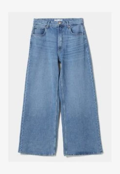 BERSHKA WIDE-LEG - Flared Jeans - Light Blue Denim 12 BERSHKA WIDE-LEG - Flared Jeans - Light Blue Denim -Bershka Verkaufsgeschäft f90f43a185fb40f49357927fc9293ab7