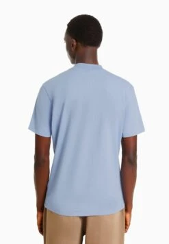 BERSHKA SHORT SLEEVE MOCK NECK - T-Shirt Basic - Dark Blue 10 BERSHKA SHORT SLEEVE MOCK NECK - T-Shirt Basic - Dark Blue -Bershka Verkaufsgeschäft f9fb531ded1f498088f6e76ac0bb58b1