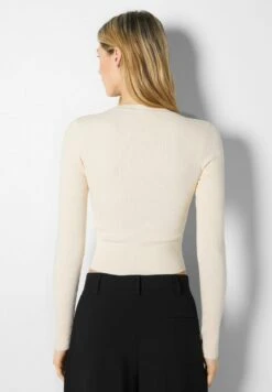 BERSHKA ROUND NECK 01785653 - Strickpullover - Offwhite 10 BERSHKA ROUND NECK 01785653 - Strickpullover - Offwhite -Bershka Verkaufsgeschäft fbb34268e8964d34970cd8c93ddf1f38