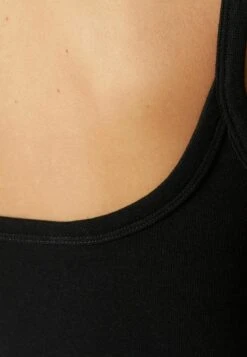 BERSHKA WIDE STRAP CROP - Top - Black 11 BERSHKA WIDE STRAP CROP - Top - Black -Bershka Verkaufsgeschäft fcc0836c18c04ac3969fae8438b6dc9c