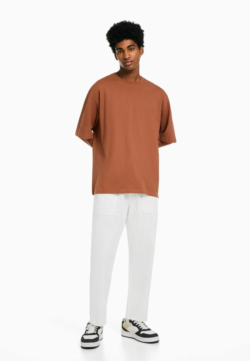 BERSHKA RUSTIC LOOSE-FIT - Jeans Straight Leg - Off White 4 BERSHKA RUSTIC LOOSE-FIT - Jeans Straight Leg - Off White – Bild 2